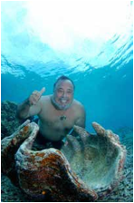 Wayne Hasson underwater